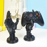 Black Knight Gaming Throne - Ultimate Controller & Headphone Holder - Image 4